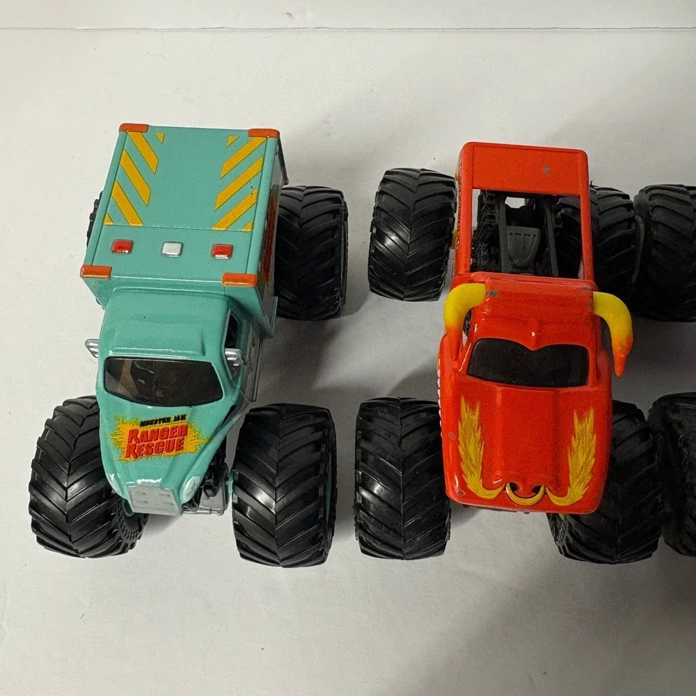 Hot Wheels Monster Jam Truck Lot Max-D Mega-Wrex El Toro Loco Ranger Rescue